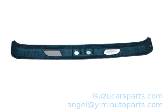 ISUZU NPR71 STOßSTANGE VORN MITTE 8979990131